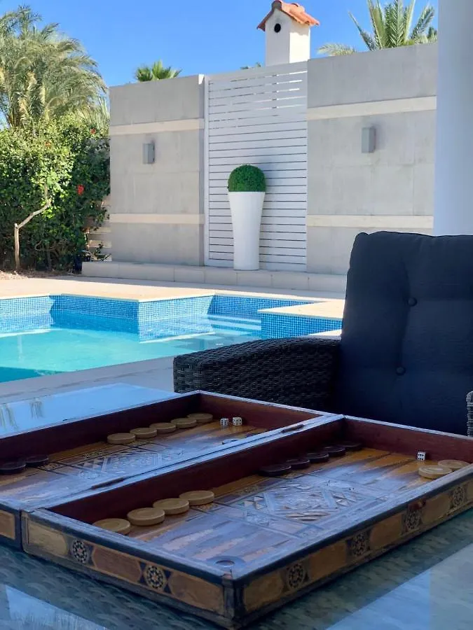 Deluxe First Line Villa Perivolia